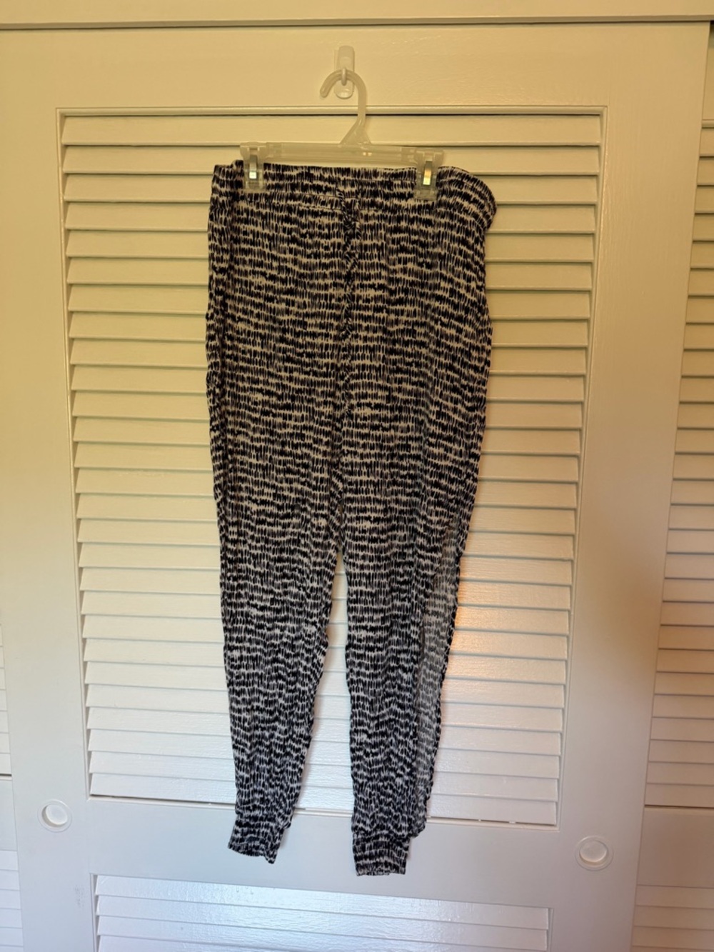 Green Dragon Black & White Patterned Jogger Pants